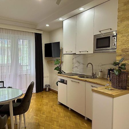 Apartment Batumi Esterno foto