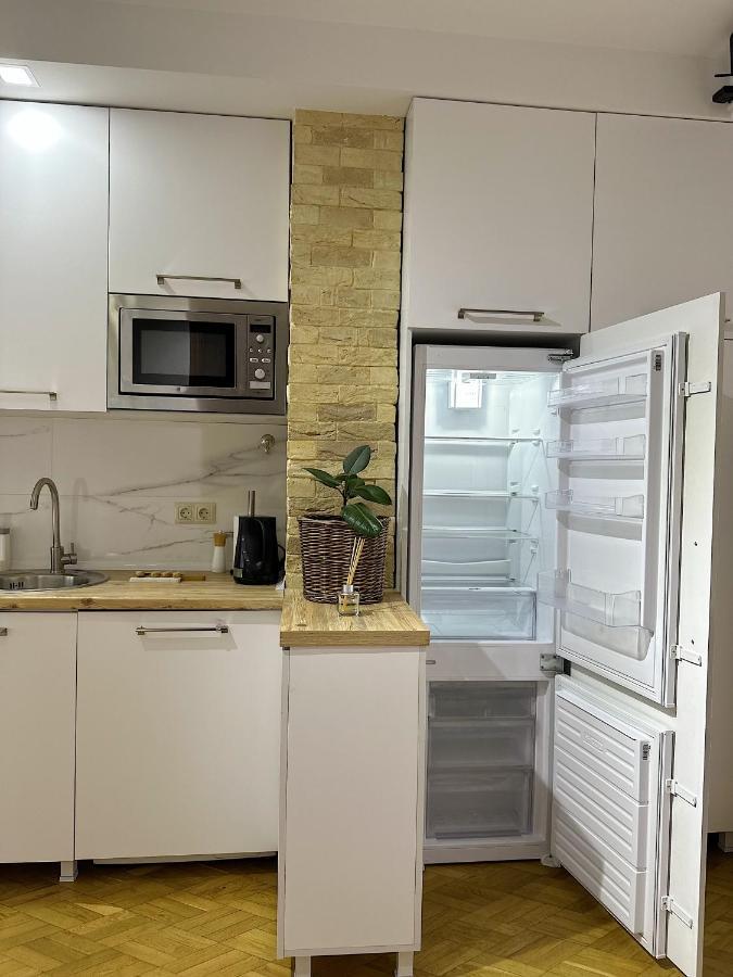 Apartment Batumi Esterno foto