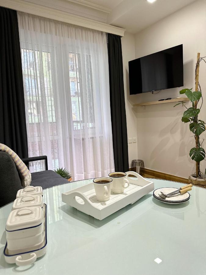 Apartment Batumi Esterno foto